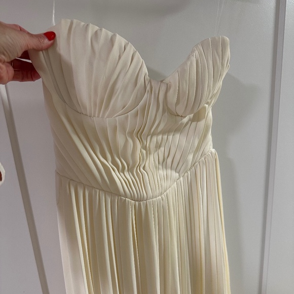 House of CB Dress - Picture 1 of 3